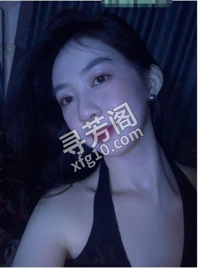 性感御姐布丁 地方 南湖区府南花园 年龄 27 颜值： 8 800-2500 项目 舌吻 69 口爆 毒龙 2
