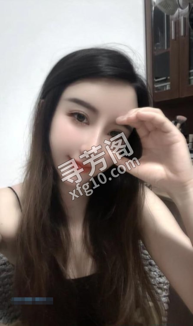 罗湖美乳陶子 地方 市辖区 年龄 25岁-30岁 颜值： 7分 480 项目 波推，舌吻，毒龙钻，亲妹妹，吹箫 3