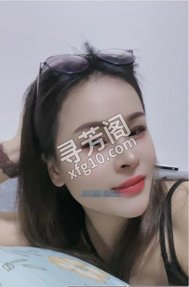 万达丰臀眼镜少妇 地方 年龄 25岁-30岁 颜值： 6分 800 项目 过水 舌吻 口吹 波推 臀推 漫游 3