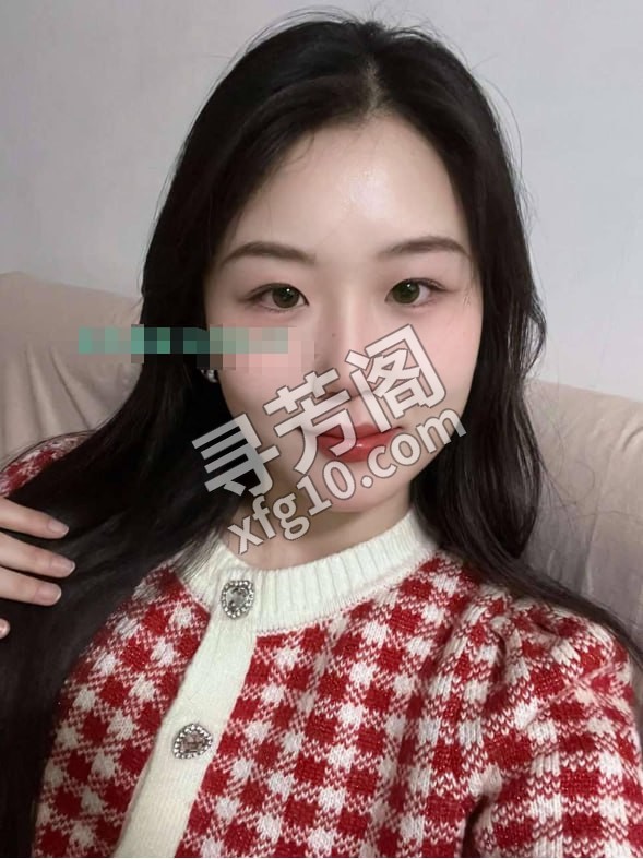 极度性感的反差婊 地方 年龄 24 颜值： 7 700 项目 鸳鸯戏水，毒龙，无套吹，69互动，丝袜，后入 2