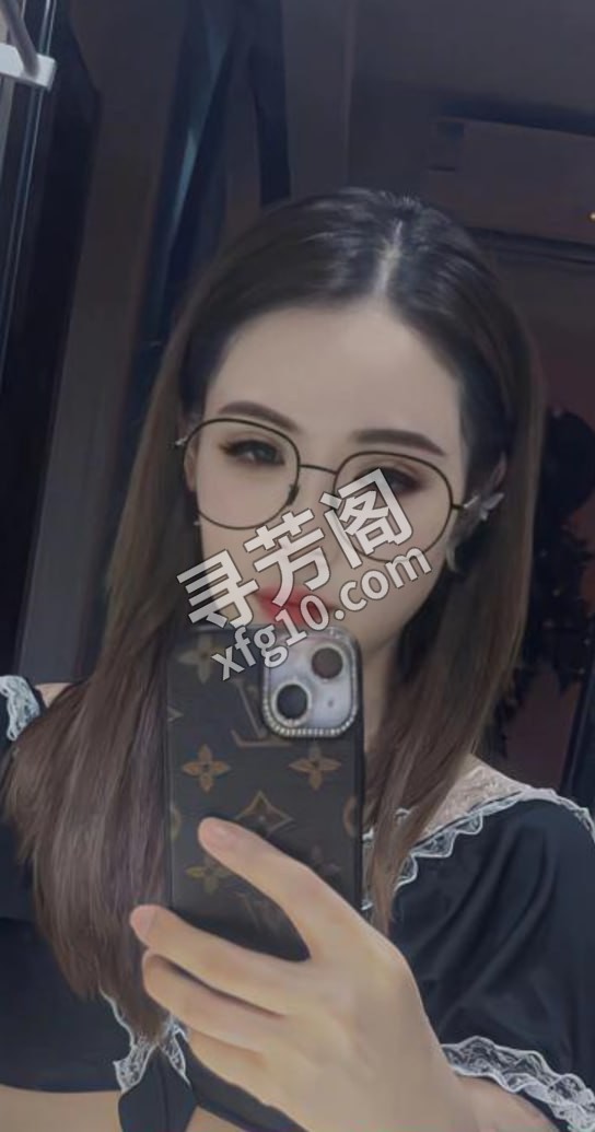 武进兼职小姐姐 地方 年龄 25岁-30岁 颜值： 6分 600 项目 鸳鸯浴，口活，胸推，69，制服诱惑，爱爱 2