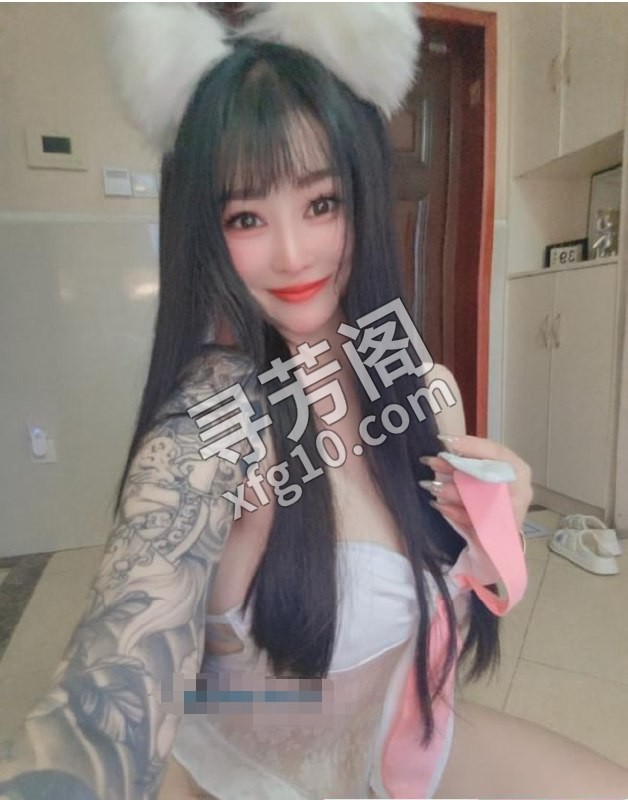 花臂巨乳吉祥 位置 几岁 25岁-30岁 颜值＝ 7分 费用明细 1000 项目 口，胸推，69，毒龙 3