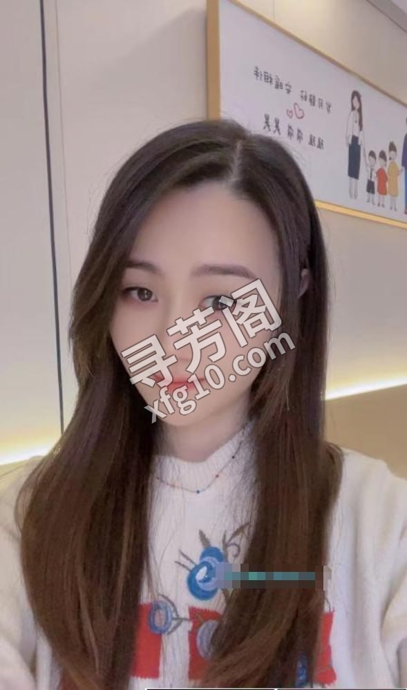 天心长发御姐风 地方 年龄 25岁-30岁 颜值： 7分 500 项目 69 口爆 胸推 沐浴 爱爱 2