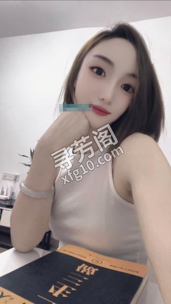 海口妹子小米 地方 年龄 25岁-30岁 颜值： 6分 600 项目 胸推，漫游，69，鸳鸯浴，指滑，情趣制服 4