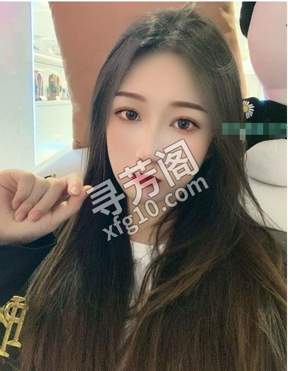 风韵犹存的气质御姐 地方 福建 年龄 23 颜值： 7 700全套一次 项目 胸推，臀推、深喉，口活、69，爱爱 2