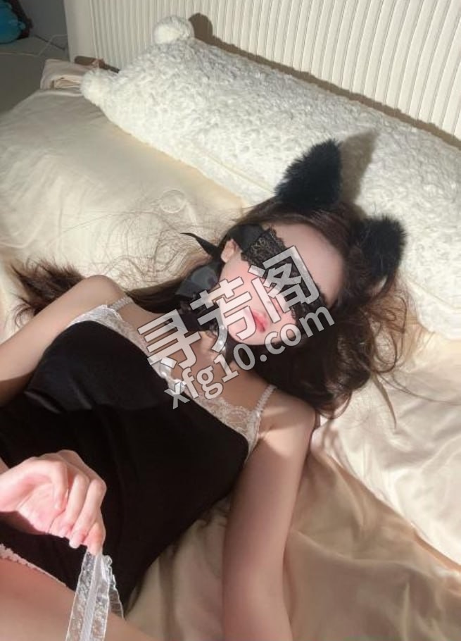 性感猫咪妮佳 地方 年龄 25岁-30岁 颜值： 7分 1500 项目 共浴 调情 制服 情趣 黑丝 按摩 3