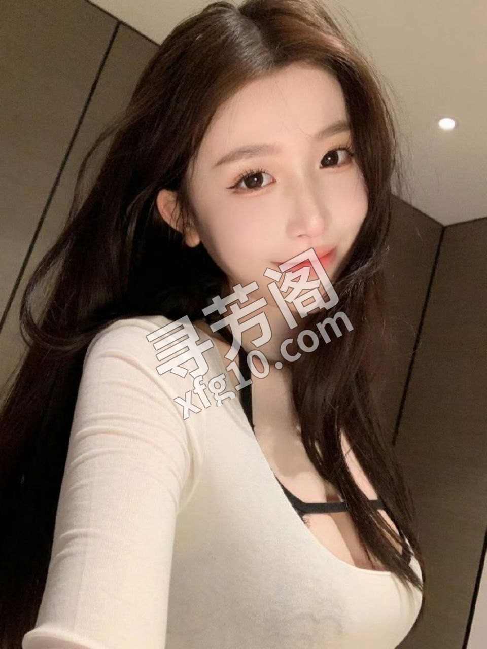毒龙钻樱花姐 评价 10分 地址 滨江 年龄 21 颜值 9分 价格 1000/90分钟 服务项目：鸳鸯浴 2
