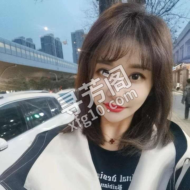 大奶小骚妹 地方 年龄 25岁-30岁 颜值： 6分 700 项目 艳舞，口爆，六九，波推，电臀， 抖音， 4