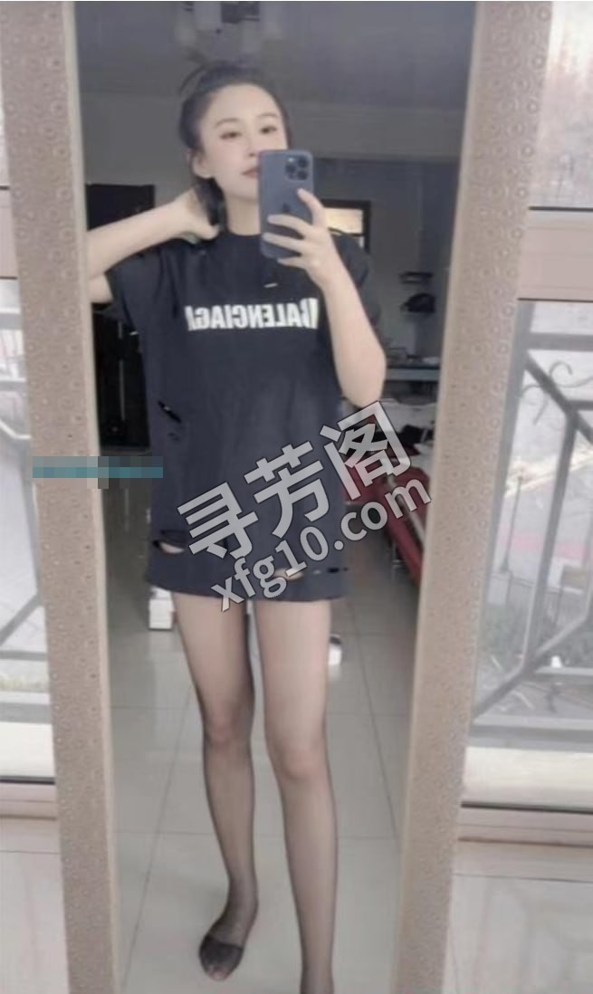 南郊宝妹 地方 年龄 25岁-30岁 颜值： 6分 500 项目 鸳鸯浴、波推、臀推、口活、制服丝袜、69、爱爱 3