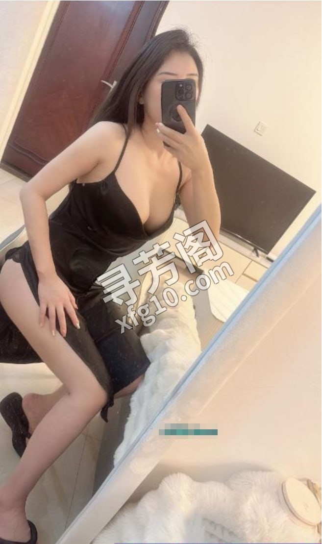 温柔又性感的桃老师 地方 年龄 25岁-30岁 颜值： 6分 600 项目 洗澡，亲咪咪，亲蛋蛋，胸推，调情 4