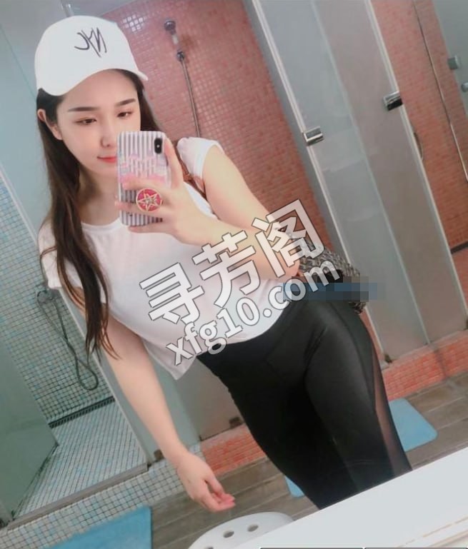 楼凤月月 地方 年龄 25岁-30岁 颜值： 6分 800 项目 该有的都有 2