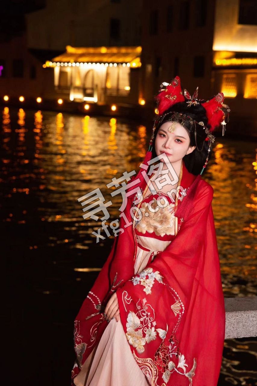 泰州海陵个人兼职，可上门 地方 年龄 20岁-25岁 颜值： 9分 1000 项目 情趣内衣，丝袜高跟 2