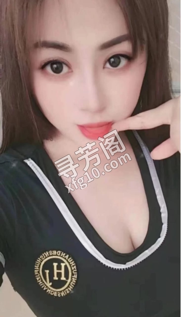 西湖区大熊姐姐 信息分类：楼凤兼职 地方：浙江省- 信息来源：自寻 年龄：28 颜值：身材：7 项目项目：看表 3