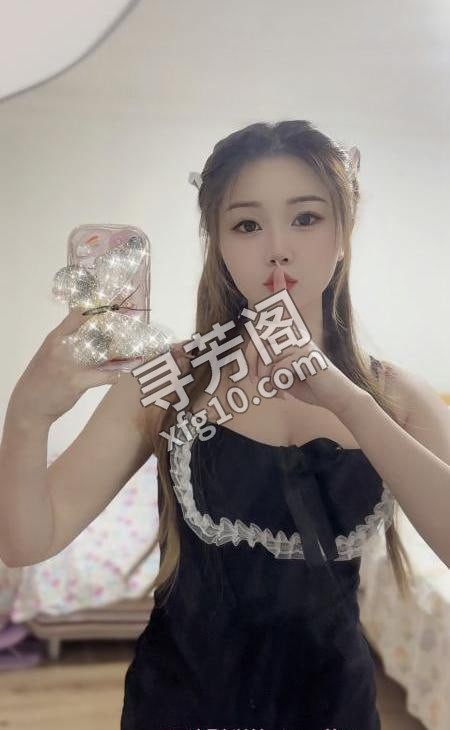 武侯美胸项目系林妙妙 地方 年龄 25岁-30岁 颜值： 6分 700 项目 鸳鸯浴，按摩，水中萧，波推，舌吻 2