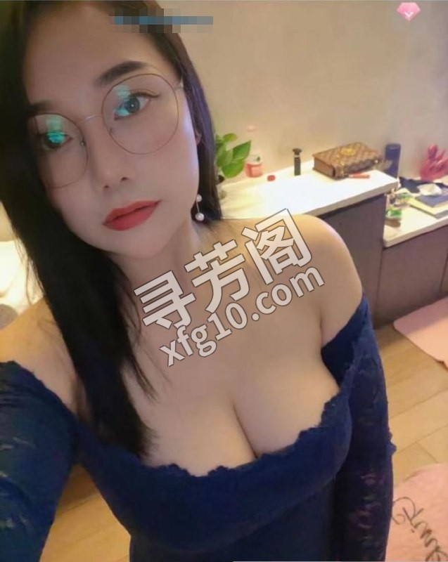 大胸御姐蓉蓉 地方 年龄 25岁-30岁 颜值： 7分 500 项目 陪浴， 波推漫游， 口活 2