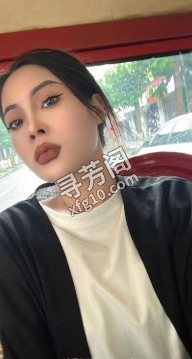 成华半颗糖欧美风 地方 年龄 25岁-30岁 颜值： 6分 600 项目 舌吻，69，调情，鸳鸯浴，裸吹 2
