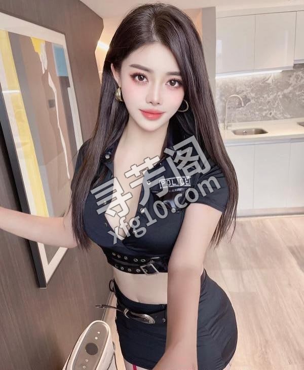 成都女王 地方 年龄 25岁-30岁 颜值： 6分 700 项目 鸳鸯浴，乳胶，精油开背，各种制服，各种道具 4