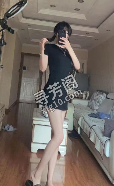 西门长腿依依 地方 年龄 25岁-30岁 颜值： 6分 800 项目 无套口，丝袜，按摩，波推，漫游，六九 2