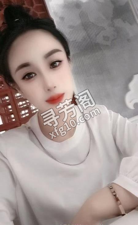 津南灵儿性价比 地方 津南区 年龄 30岁-40岁 颜值： 6分 400 项目 口爆 舌吻 海底捞月 啪啪 2