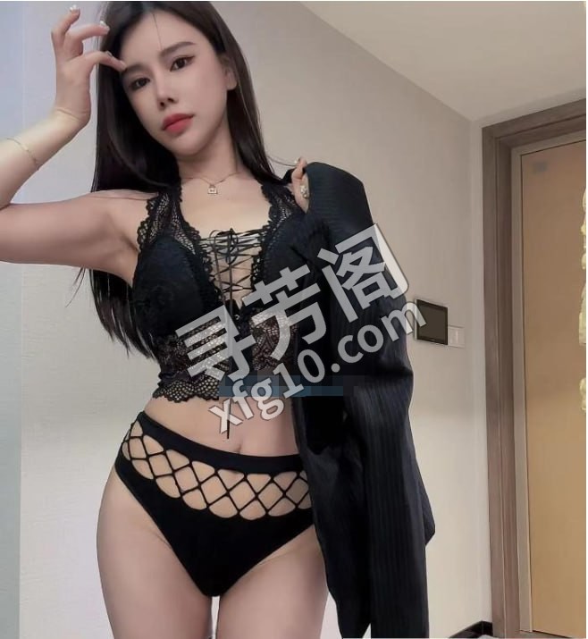 杭州滨江自聊美丽 地方 年龄 25岁-30岁 颜值： 8分 1700 项目 制服诱惑 情趣黑丝 胸推按摩 舌吻 2