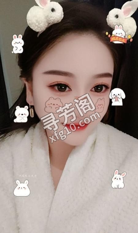 三点粉露露 地方 年龄 25岁-30岁 颜值： 6分 600 项目 鸳鸯浴，泰式按摩，69，吸皮，漫游，乳交 2