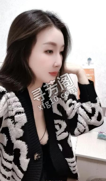 合肥兼职御姐 地方 年龄 25岁-30岁 颜值： 6分 400 项目 指滑，胸推，毒龙，69，亲吻， 窃窃私语 3