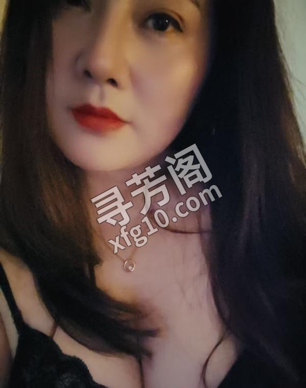 风骚熟女 地方 年龄 30岁-40岁 颜值： 6分 400 项目 培浴，口活 2