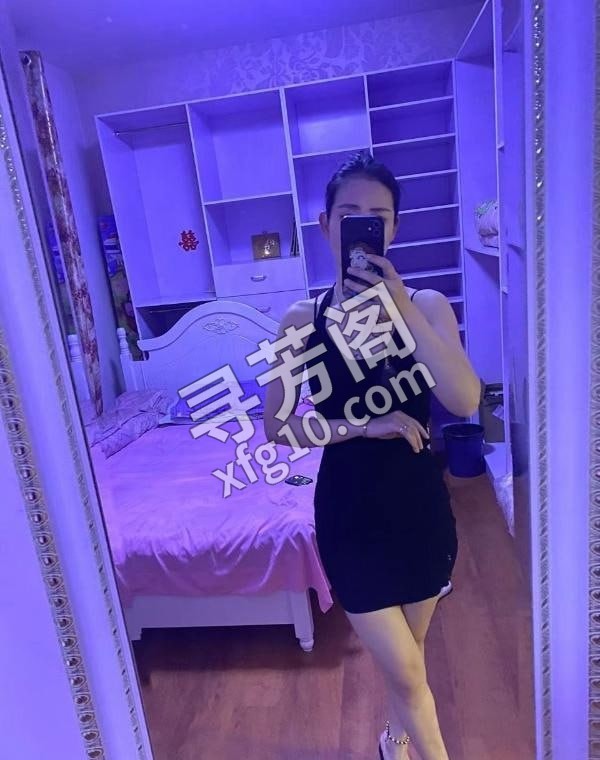 河西长腿小少妇 地方 河西区 年龄 25岁-30岁 颜值： 6分 600 项目 指划 胸划 漫游 口活 臀推 3