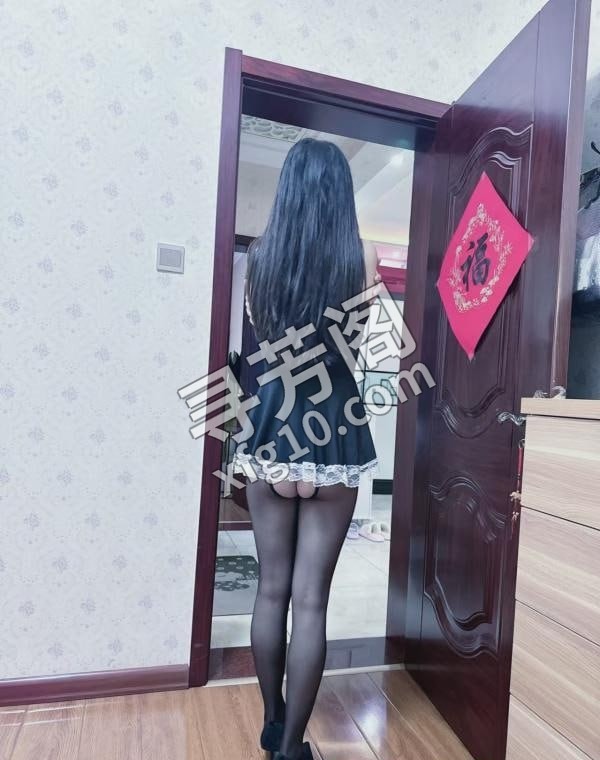 颜值：大胸妹子 地方 津南区 年龄 25岁-30岁 颜值： 6分 600 项目 舌吻69毒龙漫游啪啪 2