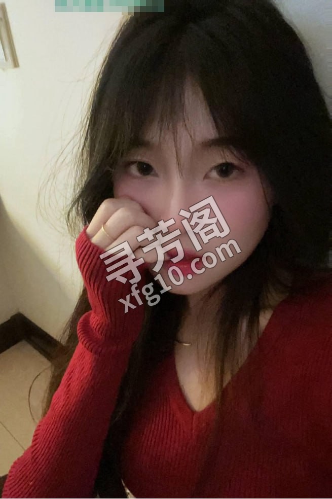 南京清纯邻家姐姐 地方 江苏 年龄 23 颜值： 8 800 项目 鸳鸯浴，69，舌吻，口爆，漫游，波推，爱爱 2