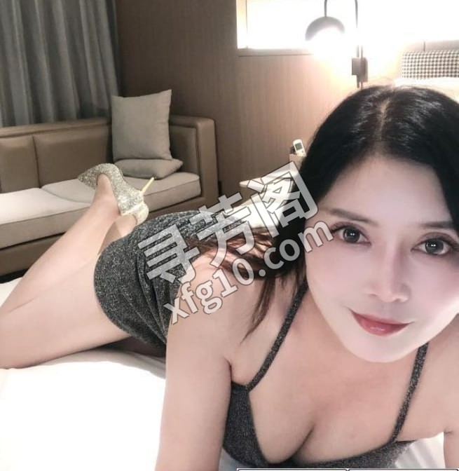 莞式科班婷婷 地方 普陀区 年龄 30岁-40岁 颜值： 6分 600 项目 鸳鸯浴 漫游 胸推 指滑 水中萧 2