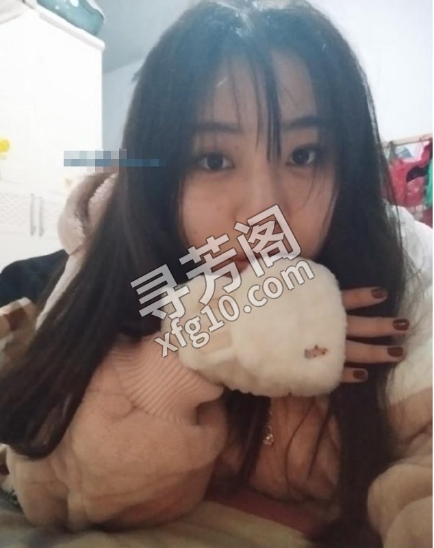 汉阳必要小姐姐 地方 年龄 20岁-25岁 颜值： 8分 500 项目 口，指滑，共浴，按摩，制服 2