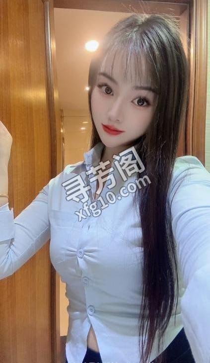 佛山童颜巨乳若汐 地方 年龄 25岁-30岁 颜值： 6分 500 项目 该有都有 2