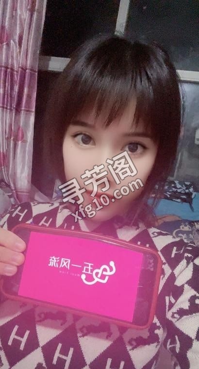 骚的小月 地方 年龄 30岁-40岁 颜值： 5分 300 项目 口活，做，漫游，舌吻.69 3