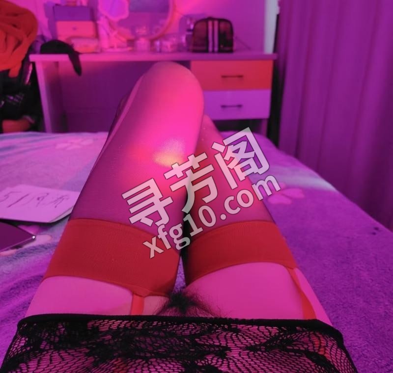 滨江项目系风骚少妇 地方 年龄 30岁-40岁 颜值： 6分 500 项目 舌吻，助浴 2