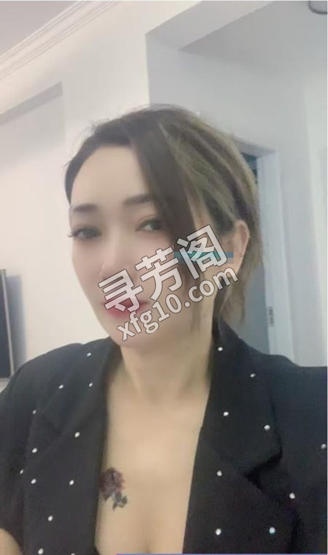 大胸少妇伊伊 地方 年龄 30岁-40岁 颜值： 6分 600 项目 鸳鸯浴，胸推，臀推，口箫，指划，口爆 4