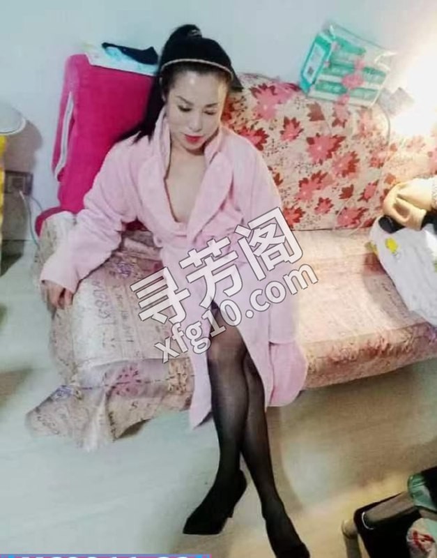 风骚内射熟女骚逼 地方 年龄 30岁-40岁 颜值： 6分 300 项目 内射，鸳鸯浴，口爆，口交，胸推 2