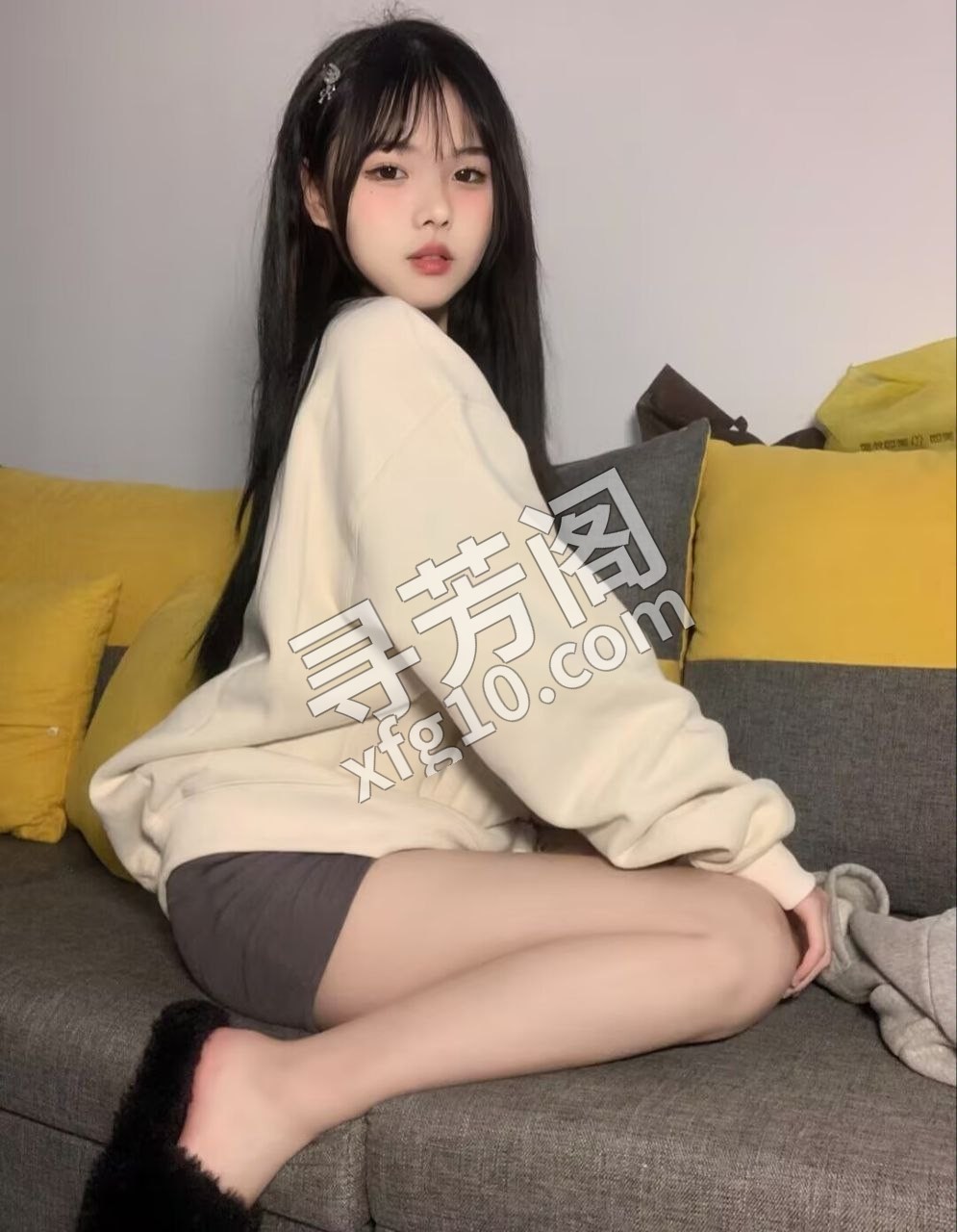 初恋女友型的小妹妹 评价=10分 地址= 年龄=19 颜值=9分 价格=800两次 服务项目：鸳鸯浴 啪啪 2