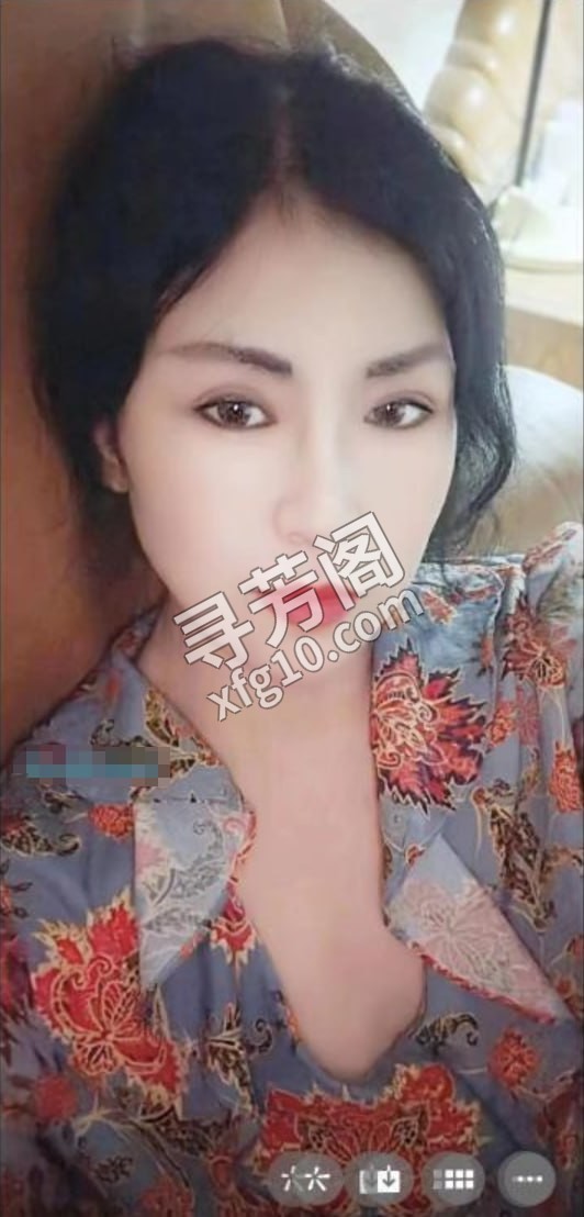 风骚熟女 地方 年龄 30岁-40岁 颜值： 5分 300 项目 口活 无套 大 2