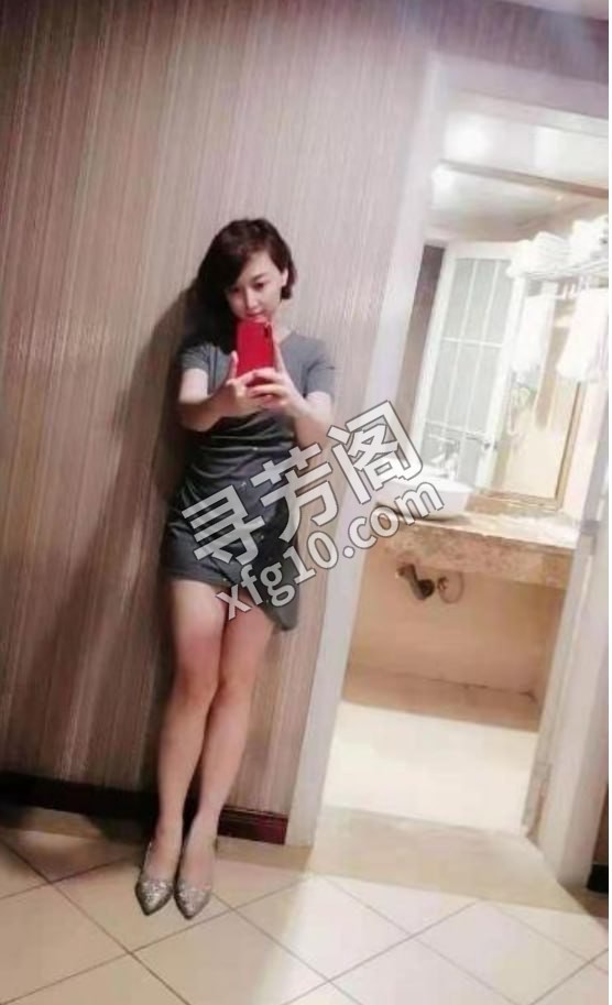 拱北可爆菊石头姐 地方 年龄 25岁-30岁 颜值： 6分 600 项目 鸳鸯浴 水中潇 丝袜高跟 漫游 69 3