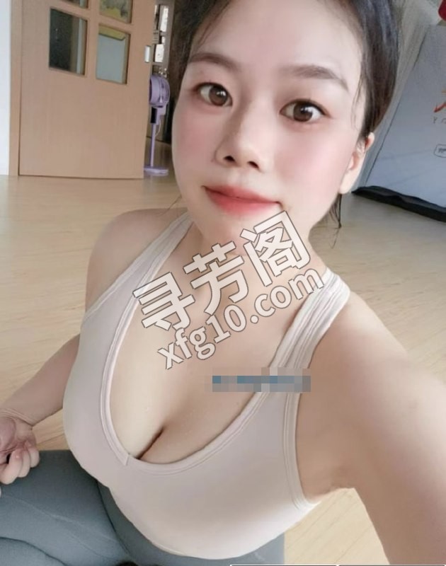 园区唯亭大胸婷婷 地方 年龄 25岁-30岁 颜值： 6分 400 项目 陪洗，调情，舔胸，口，PP 2
