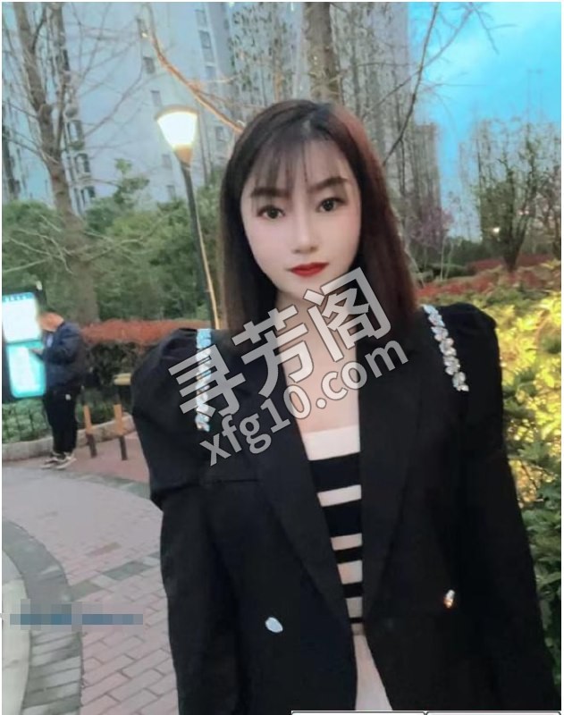 秦淮区美女 地方 年龄 25岁-30岁 颜值： 6分 600 项目 洗澡，口活，指滑，丝袜高跟，制服 4