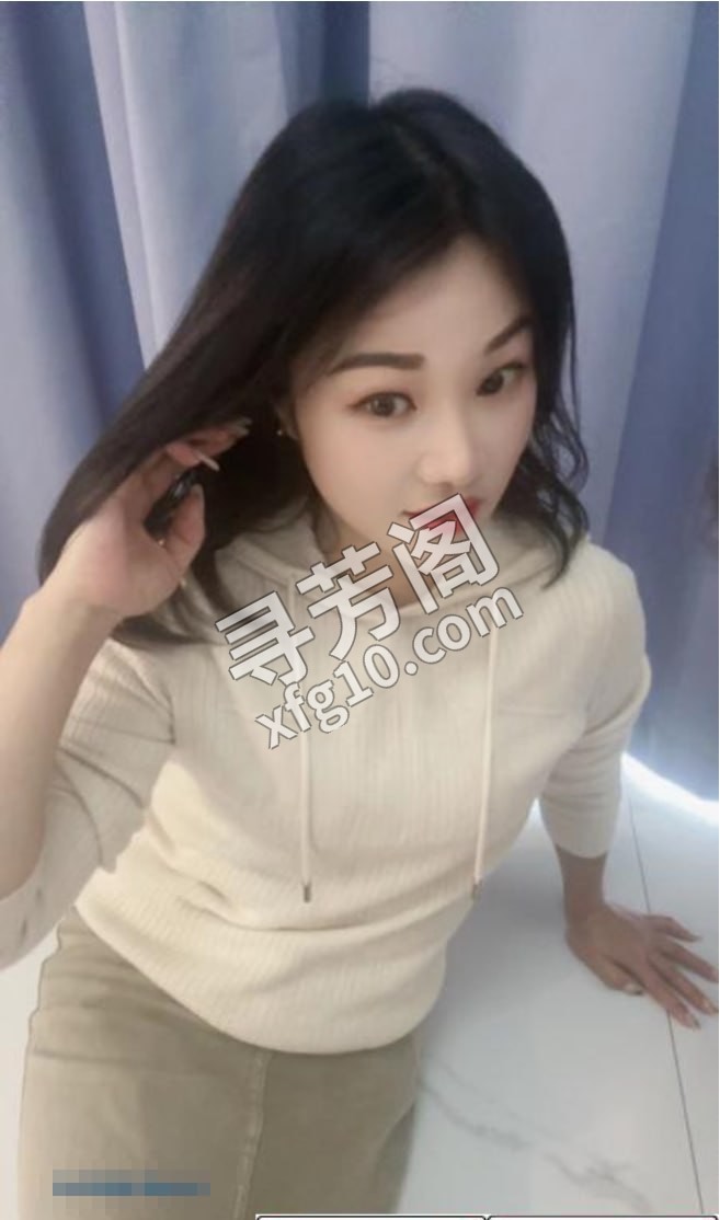 苏州少妇欣欣 地方 年龄 30岁-40岁 颜值： 6分 400 项目 漫游 制服诱惑 吹箫 毒龙 口爆， 2