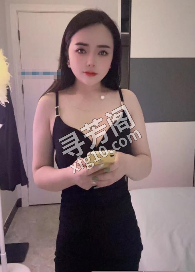重庆辣妹子 地方 年龄 25岁-30岁 颜值： 7分 700 项目 胸推 臀推 漫游 滚水 按摩 毒龙 刮痧 3