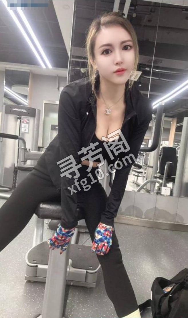 性感妖娆风骚妹子 地方 朝阳区 年龄 25岁-30岁 颜值： 7分 1000 项目 全套项目 2