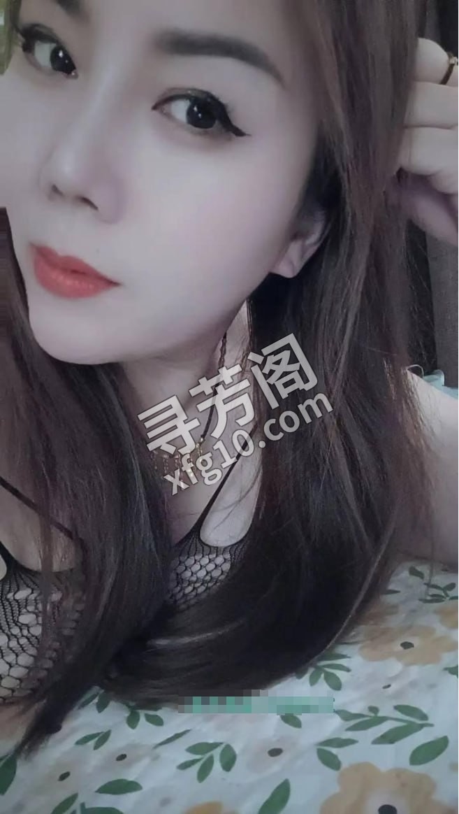 巨乳熟女清泉 地方 绿园区 年龄 35-40 颜值： 一般（熟女你们懂） 300-800 项目 可亲，可摸 2