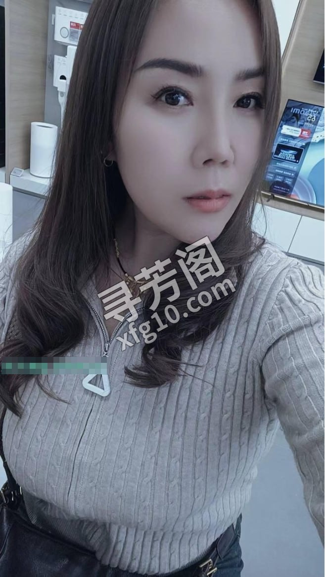 巨乳熟女清泉 地方 绿园区 年龄 35-40 颜值： 一般（熟女你们懂） 300-800 项目 可亲，可摸 3