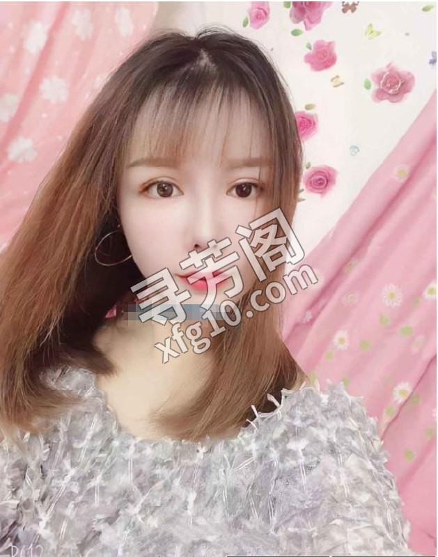 杨洋枫叶 地方 年龄 25岁-30岁 颜值： 6分 400 项目 鸳鸯浴，水中萧，漫游，刮痧，毒龙，无套口吹 4