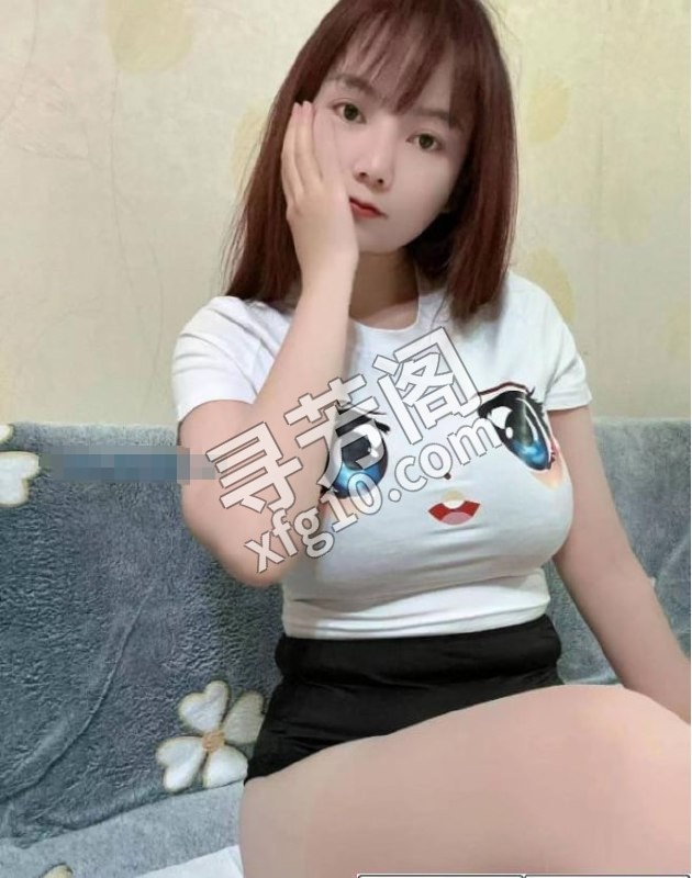 江宁恋恋 地方 年龄 25岁-30岁 颜值： 6分 500 项目 陪浴，胸推，漫游，69，乳胶，丝袜制服，口 2