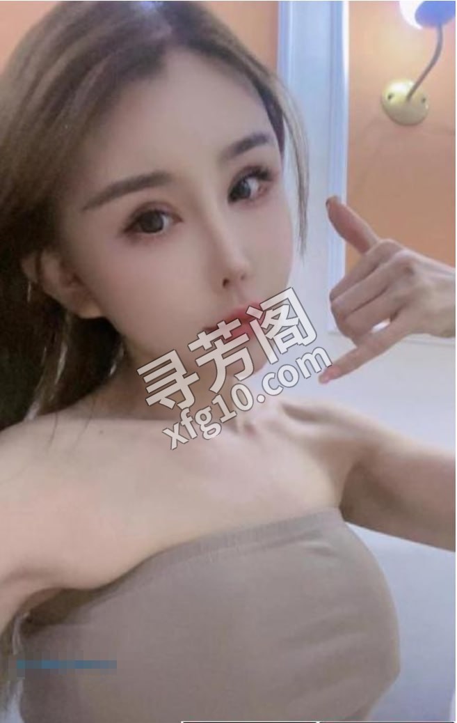大长腿御姐 位置 几岁 25岁-30岁 颜值＝ 6分 费用明细 500 项目 鸳鸯浴，胸推，口爆，蛇吻 3